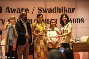 Mrs. Namrata Gill Tyagi accepts Award on behalf of Dr. Reddy's Laboratories